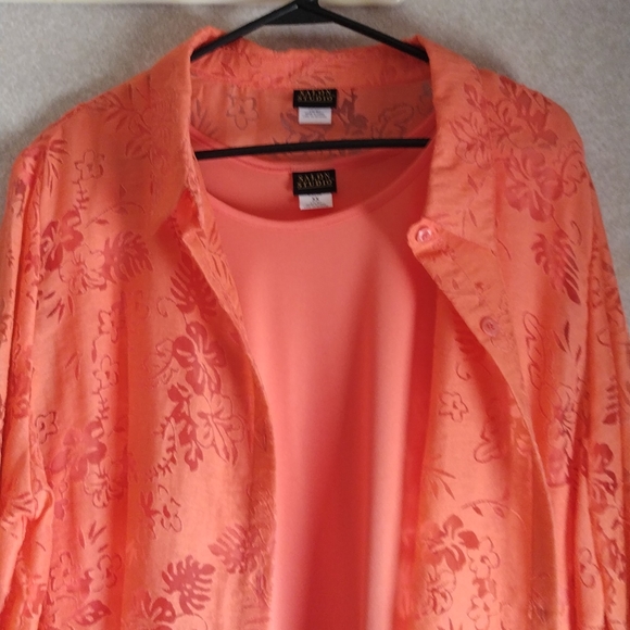 NWOT Salon Studio Shirt - Picture 2 of 6